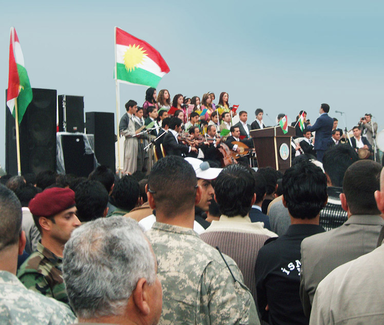 Offizielle Feier des kurdischen Neujahrsfestes